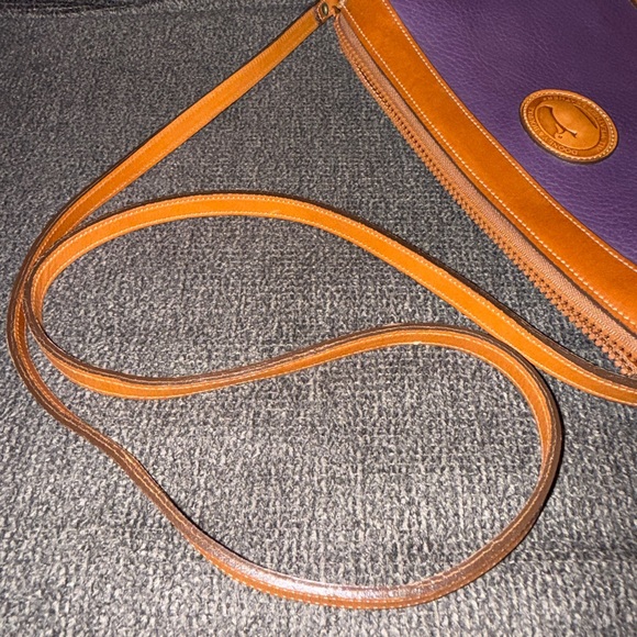 Dooney and Bourke R20 Zipper Clutch - Picture 13 of 15